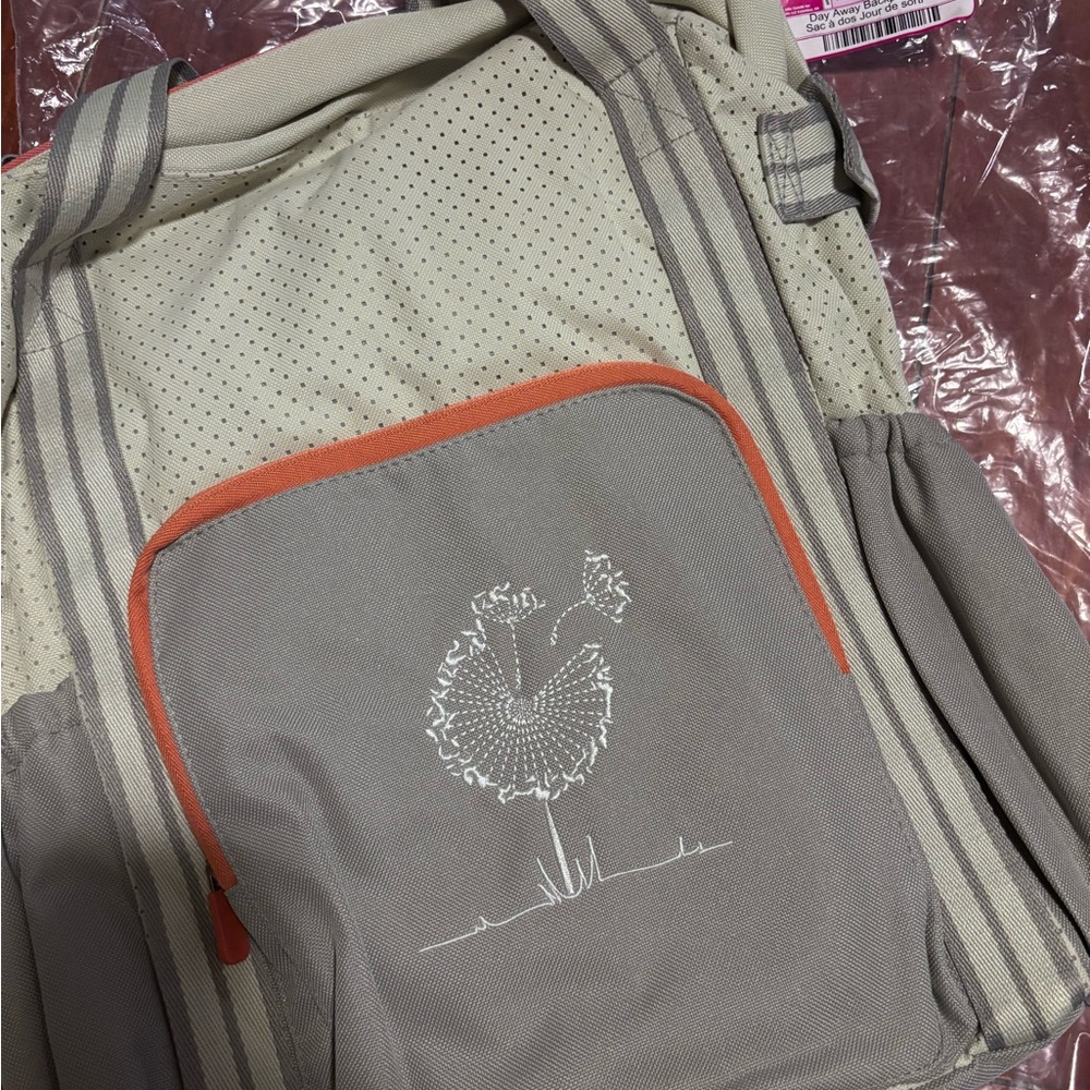 Thirty-One Day Away Backpack. Whisper Grey Colorblock w/ Flower Embroidery NWT